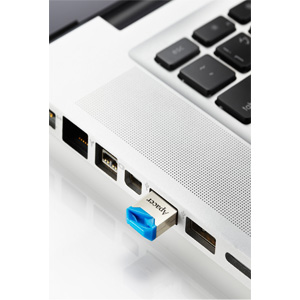 Флеш-накопичувач USB 32GB Apacer AH111 Silver/Blue (AP32GAH111U-1) Флеш-накопичувач USB 32GB Apacer AH111 Silver/Blue (AP32GAH111U-1)