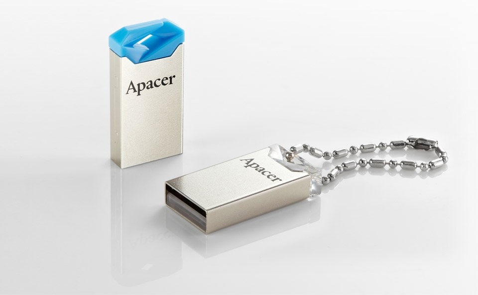 Флеш-накопичувач USB 32GB Apacer AH111 Silver/Blue (AP32GAH111U-1) Флеш-накопичувач USB 32GB Apacer AH111 Silver/Blue (AP32GAH111U-1)