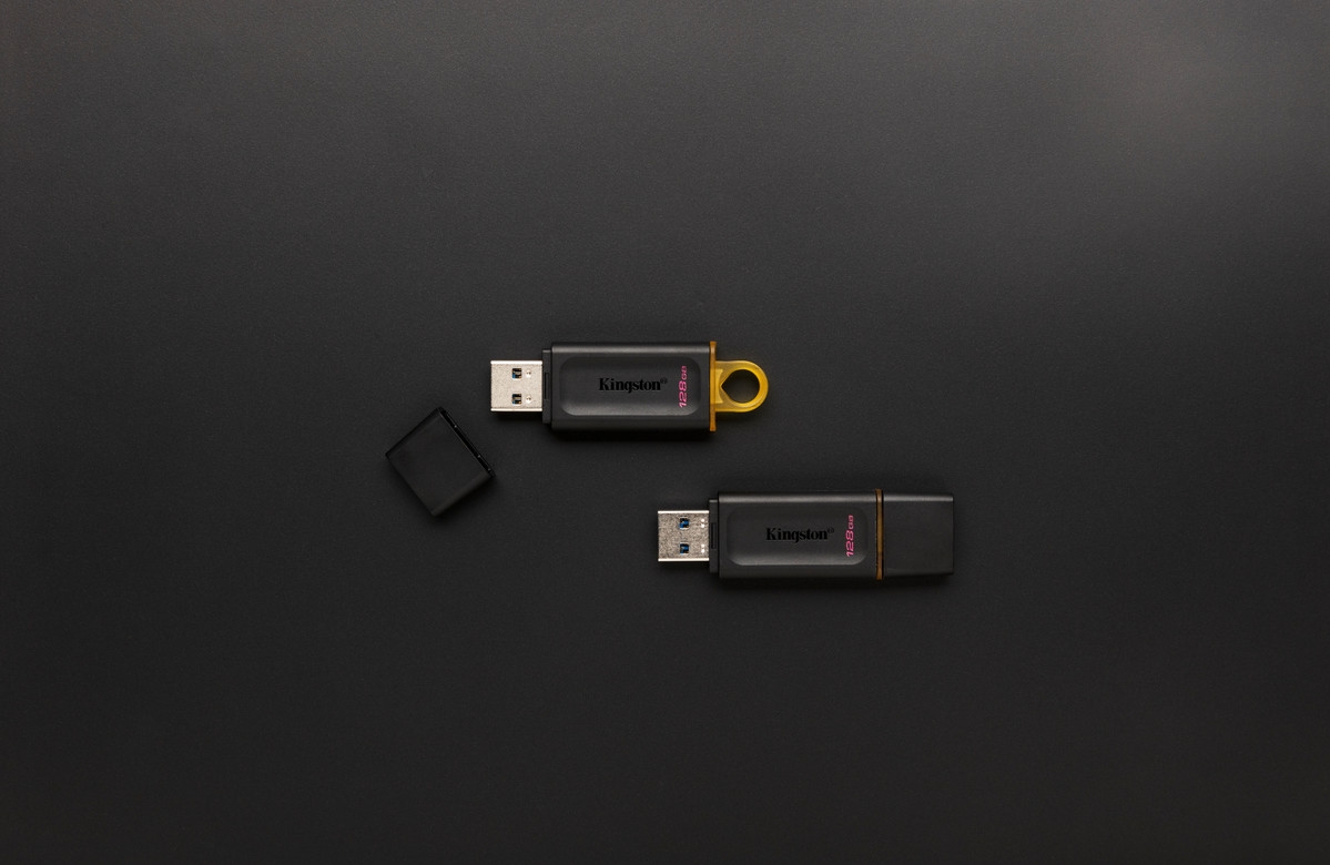 Флеш-накопичувач USB 3.2 128GB Kingston DataTraveler Exodia Black/Yellow (DTX/128GB) Флеш-накопичувач USB 3.2 128GB Kingston DataTraveler Exodia Black/Yellow (DTX/128GB)